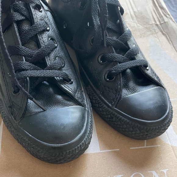 CONVERSE OX LEATHER SNEAKERS WOMENS 5 MENS 3 - Picture 2 of 12